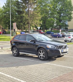 Volvo xc60 2,4D D5 151kw 4x4 - 7