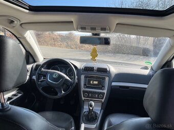 ŠKODA OCTAVIA 2,0 TDI - 7