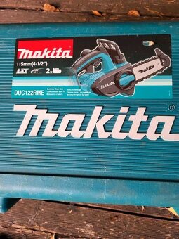 Aku řetězová pila Makita DUC122Z +2x baterie a další - 7