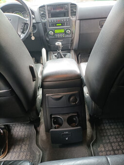Kia Sorento 2006 - náhrádné diely - 7