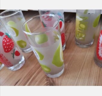 Pohare na vodu 6 a 5ks, pohare na čaj 4js,kávu 2ks - 7