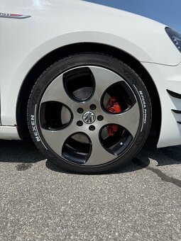Volkswagen Golf 6 GTI - 7