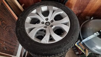Predam elektrony 5x108 R17 zimne pneu 225/55 - 7