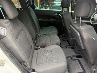 Peugeot 5008 2,0 HDI - 7