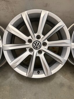Hliníkové disky 5x112 R17 VW Helsinki - Passat B8 Superb 3 - 7