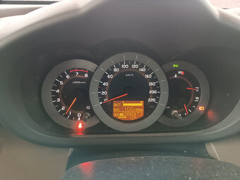 Toyota RAV4 2.0 LUX, 2007, Benzín, Manuál - 7
