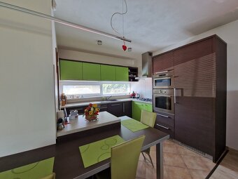 Pekný dom v atraktívnej lokalite Čierna Voda,iba 15 km od BA - 7