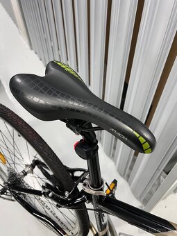 Predám v dobrom stave✅ servisovaný bicykel🚴SCHWINN 28 - 7