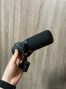 Shure SM7B + predzosilovač Cloud CL-1 - 7