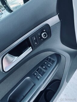 Volkswagen Touran TDI Xenon - 7