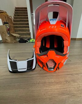 predám motocrossovú prilbu - 7