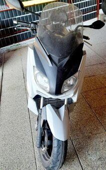 Yamaha xmax 125 - 7