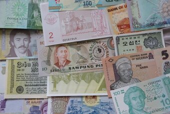 Unc bankovky 100 kusov zo 100 krajín - 7