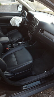 Mitsubishi Outlander - 7