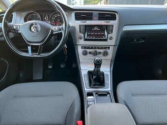 Volkskwagen Golf 1,6TDI. Xenón. - 7
