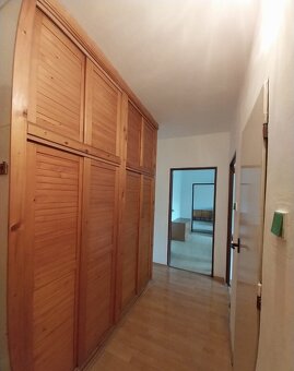 🏡 Prenájom útulného 2-izbového bytu blízko centra Handlovej - 7