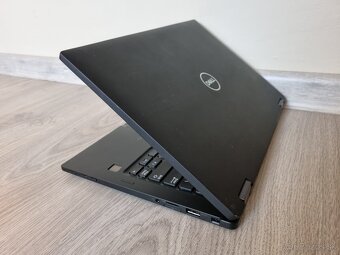 ▼DELL Latitude 7390 2-in-1 - 13,3" / TOUCH / 8GB / SSD / ZÁ - 7
