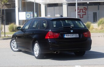 BMW 316d Touring z roku 2011 - 7