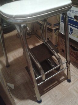 Stary retro nabytok - 7