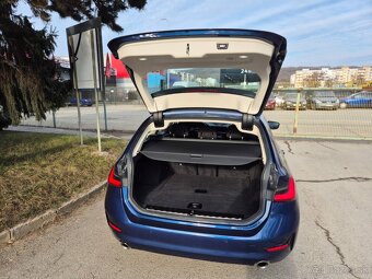 Predám BMW Rad 3 Touring 320d mHEV xDrive A/T - 7