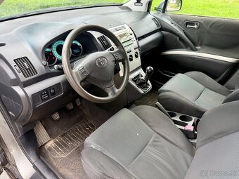 TOYOTA COROLLA VERSO 1.6VVT-i - 7
