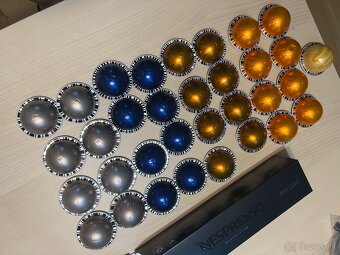 Nespresso coffee machine + Capsules - 7