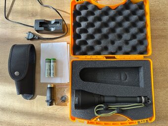 Hľadacie svietidlo Armytek Barracuda Pro - 800 metrov dosah - 7