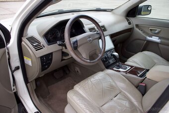 Predam Volvo XC90 2,5i + LPG - 7