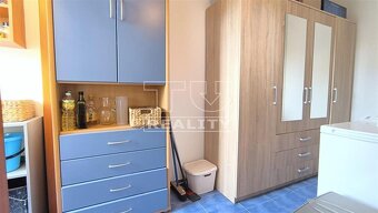 Na predaj priestranný 3,5 izbový byt s balkónom v... - 7
