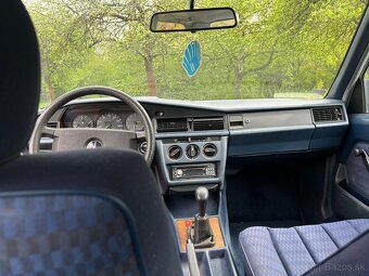 Mercedes-Benz 190D - 7
