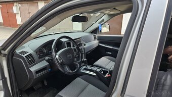 Jeep Grand Cherokee - 7