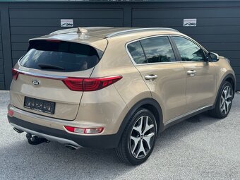 Kia Sportage 2.0 CRDi 4WD GT-Line - 7