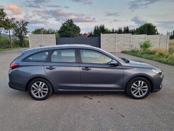 Hyundai i30 Combi 1.4 Benzín 74kw - 7
