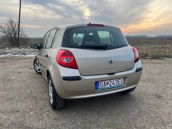 Renault Clio 1.2 benzín - 7