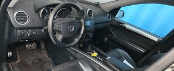 Mercedes Benz ML63 AMG - 7