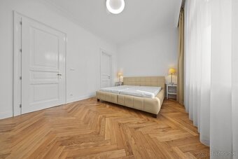 Elegantný staromestský 4i na Leškovej ul. na prenájom. - 7