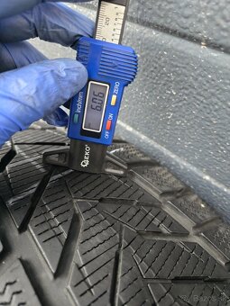 Zimná Sada 5x114,3 +Vredestein 235/65 R17 - 7