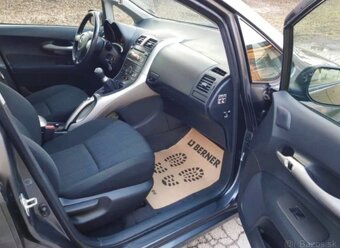 Toyota Auris 1,4 D4D - 7