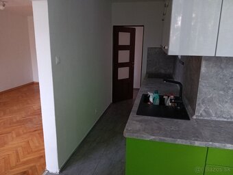 Prenájom_3-izbový byt na Cyrilometodskej ulici_Nové Zámky - 7