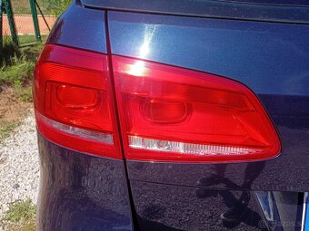 Predám originál zadné svetlá passat B7 combi - 7