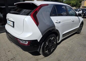 Kia Niro 1.MAJ.-150kW-64,8kWH-ZÁRUKA - 7