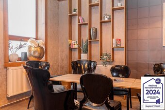 Odstúpenie prevádzky "KAVIAREŇ CLUB K2" na Štúrovej ulici - 7