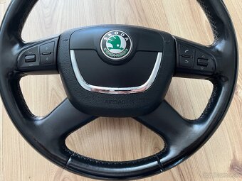 Multifunkčný štvorramenný kožený volant škoda - 7