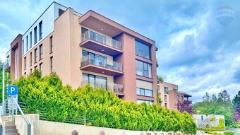 Predaj 3-izbový apartmán 81 m2, balkón 18 m2, výťah, garážov - 7