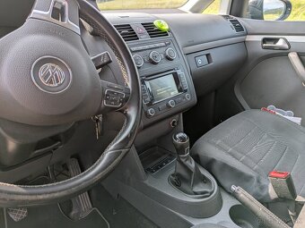 VW Touran 2.0 TDI, 103 kw, diesel, manuál - 7