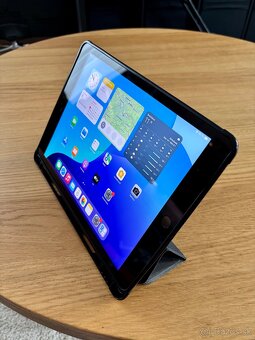 iPad Wi-Fi + Cellular (9th generation) 64GB - 7
