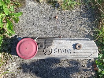 felicia - hlava motoru, víko, vodná pumpa - 7