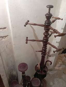 Starožitný vešiak drevo - 7