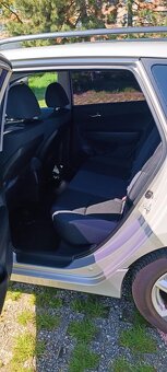 Hyundai i30CW, 1.4 80kw, r. v. 2010 - 7