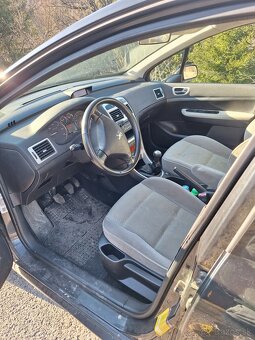 Peugeot 307 SW - 7